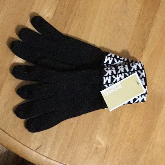 Michael Kors Accessories - Michael Kors Black Gloves